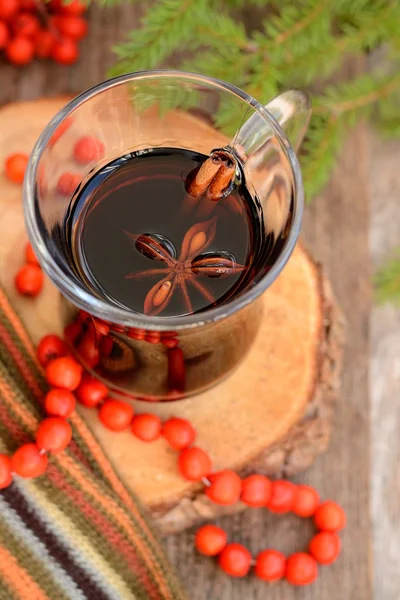 Autumn in a glass of mulled wine — Stock Photo, Image