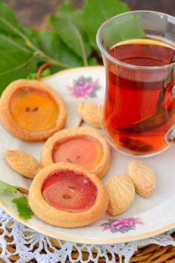 elma şeklinde kurabiye