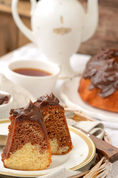 Marble Cake White and Dark Chocolate — Stock Photo, Image