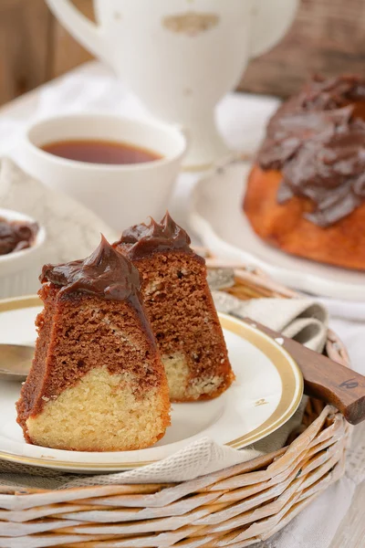 Marble Cake White and Dark Chocolate — Stock Photo, Image