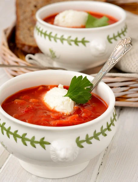 Soupe de tomates aux croûtons — Photo