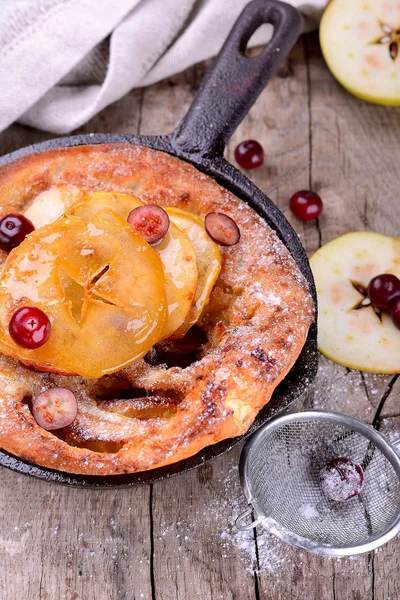 Dutch baby pancake with apple cinnamon fresh cranberry — Stock Photo, Image