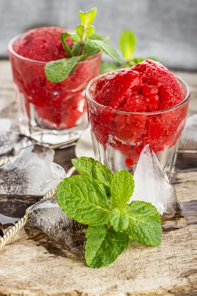 Jahodový sorbet — Stock fotografie