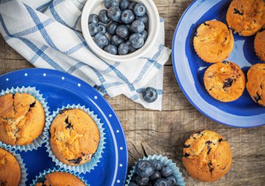 Blueberry muffins üzerinde 