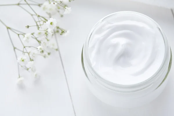 Crema higiénica bodycare producto bienestar y relajación maquillaje máscara — Foto de Stock