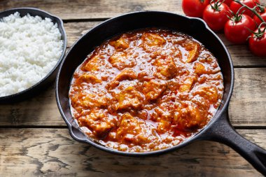 Geleneksel tavuk tikka masala Asya Ulusal baharatlı et yemek