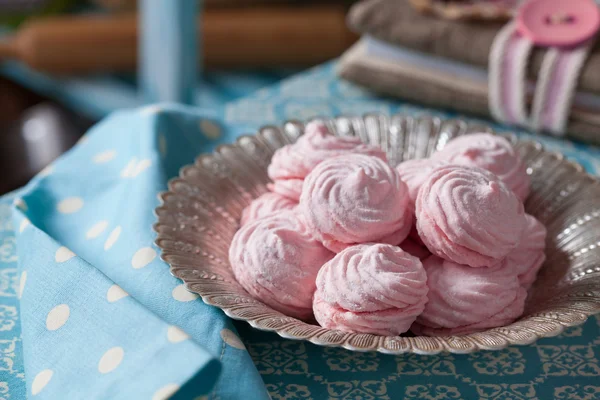 Gezonde diëtetische zelfgemaakte zephyr caloriearme dessert recept. Provence stijl — Stockfoto