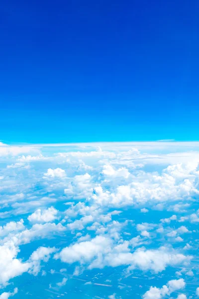 Vue aérienne du ciel bleu — Photo