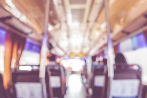 Pessoas em ônibus de transporte público — Fotografia de Stock