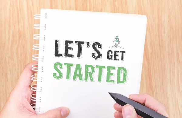 Üstünde beyaz telli defter el h ile başlamış kelime alalım