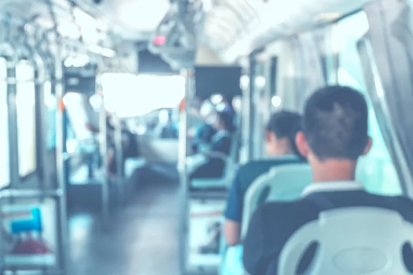 Fundo borrão: pessoas em ônibus de transporte público, abstrato b — Fotografia de Stock