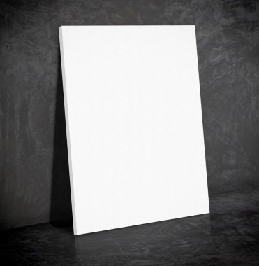 Boş beyaz kağıt poster siyah beton duvar ve zemin, sahte u