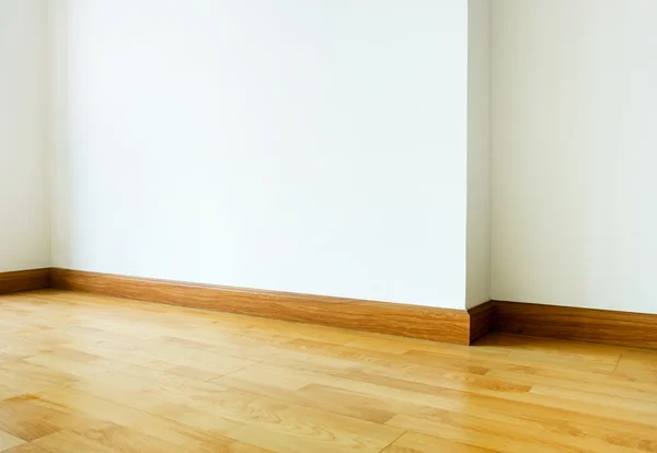 Interior de la habitación vacía, suelo de parquet con pared blanca, interior de la casa —  Fotos de Stock