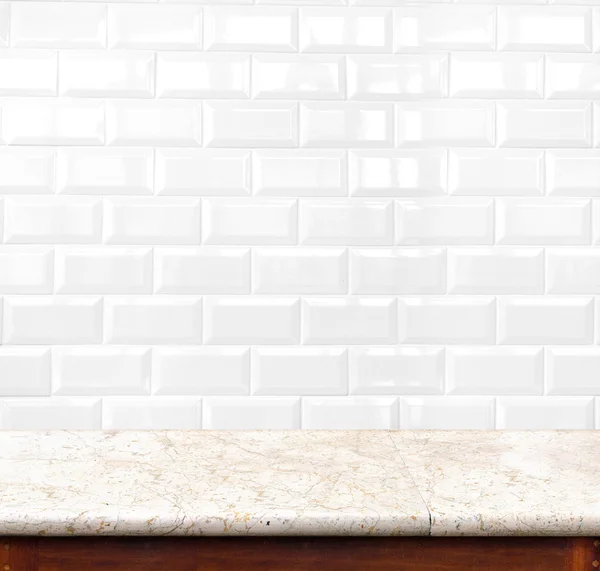 Empty marble table and ceramic tile brick wall in background. pr — Stock Photo, Image