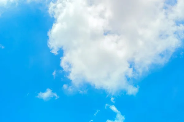Nuvola con bel cielo blu , — Foto Stock