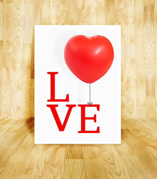 Белый плакат со словом "любовь" — стоковое фото