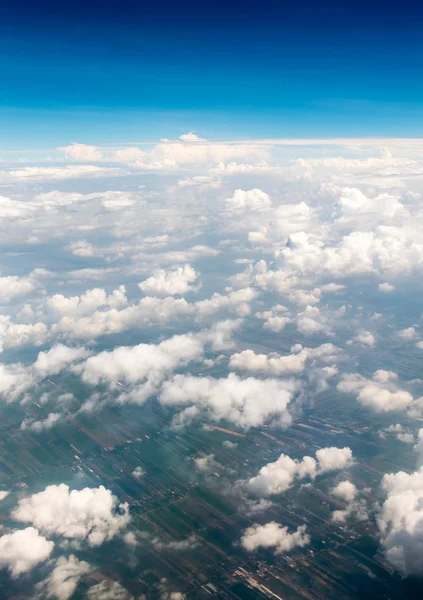 Vista aérea paisagem da cidade de Banguecoque, na Tailândia, com nuvem e — Fotografia de Stock