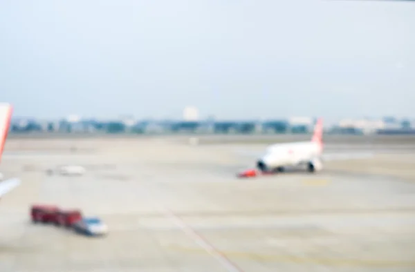 Blick durch das Terminal-Fenster — Stockfoto