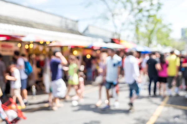 Gente comprando en el mercado — Foto de Stock