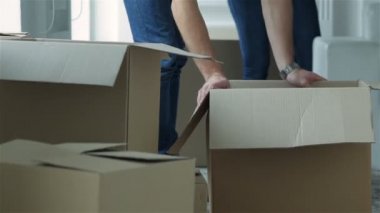 Seven çift sahiptir