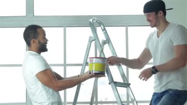 Apartman dairesinde hareket