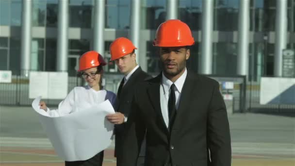 Retrato de um arquiteto de sucesso — Vídeo de Stock