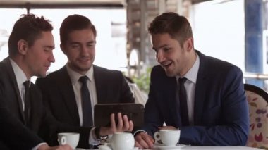 Tableti iş toplantısında kullanma