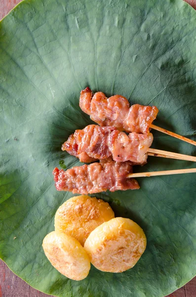 Barbecue varkensvlees en wrap varkensvlees — Stockfoto