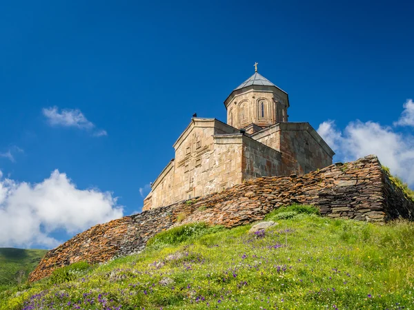 Gergeti tsminda sameba Kirche — Stockfoto