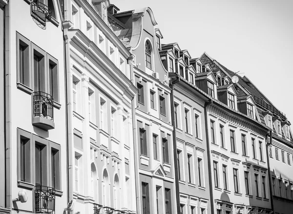 Architectuur op tirgonu street in riga — Stockfoto