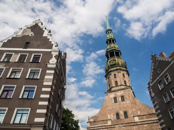 Straße in der Altstadt von Riga, Lettland. — Stockfoto
