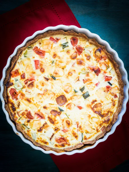 Macarrones al horno, queso y tomate — Foto de Stock