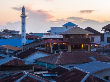 Mimari ve Stone Town tipik çatılar