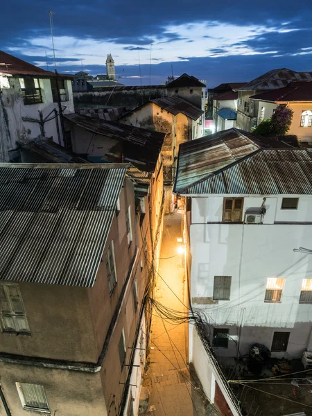 Arquitectura y techos típicos en Stone Town — Foto de Stock