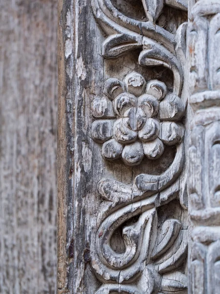 Typical carved decorations with floral motives — Stock Photo, Image