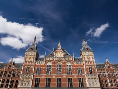 Amsterdam Merkez Tren İstasyonu