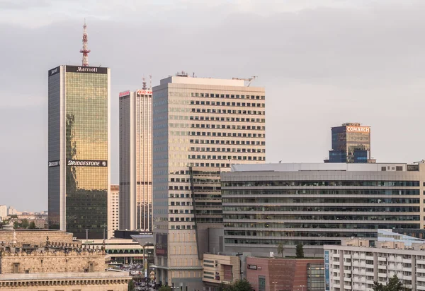 Modern arkitektur i Warszawa — Stockfoto