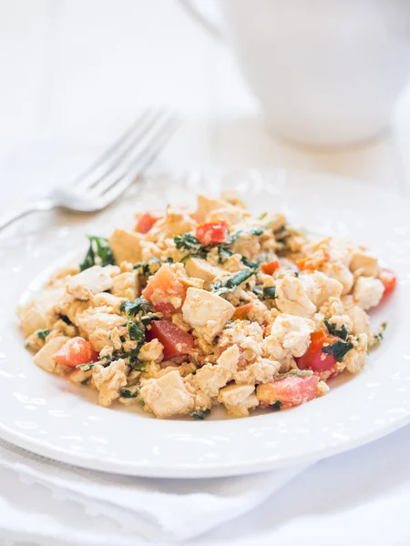 tofu scramble with tomato