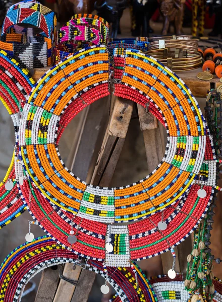 Bunte Massai-Perlenketten — Stockfoto