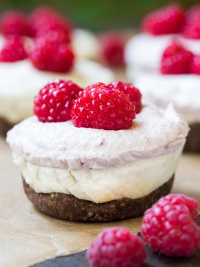 Vegan mini üç cheesecakes renkler