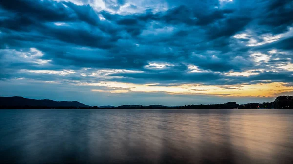 夏末美丽的康斯坦茨湖上的美妙的云彩心情 — 图库照片