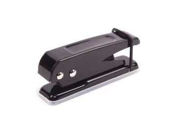 Kağıt beyaz bir arka plan üzerinde yumruk