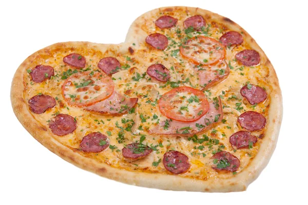 Pizza şeklinde bir kalp ile domates, jambon ve salam spri