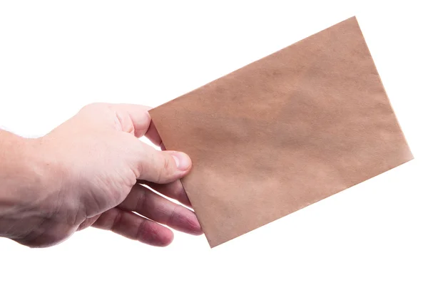 Mão segurando envelopes com letras no fundo branco isol — Fotografia de Stock