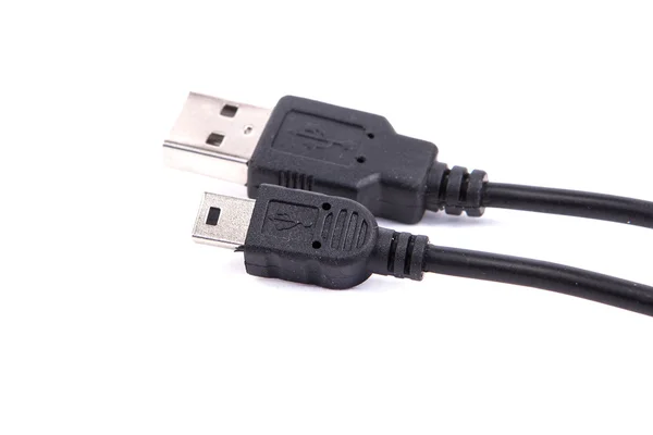 Cable USB sobre un fondo blanco aislado —  Fotos de Stock
