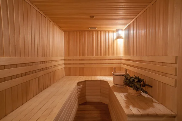 Sauna finlandesa com madeira — Fotografia de Stock