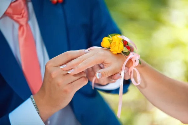 Proposta de casamento, anel de casamento no casamento — Fotografia de Stock