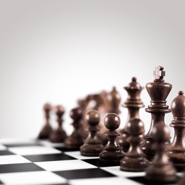 Siyahlar üst üste.