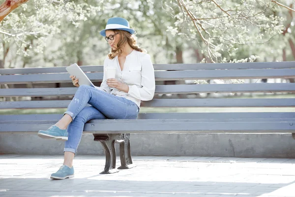 Morning bench. — Stock Photo, Image