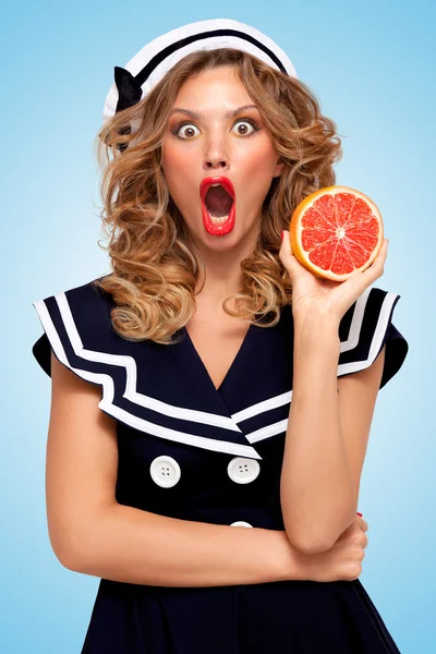 Peeling de pomelo . — Foto de Stock